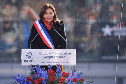 La alcaldesa de París, Anne Hidalgo,