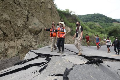 El presidente de Perú, Pedro Castillo, visita las zonas más afectadas por el terremoto.