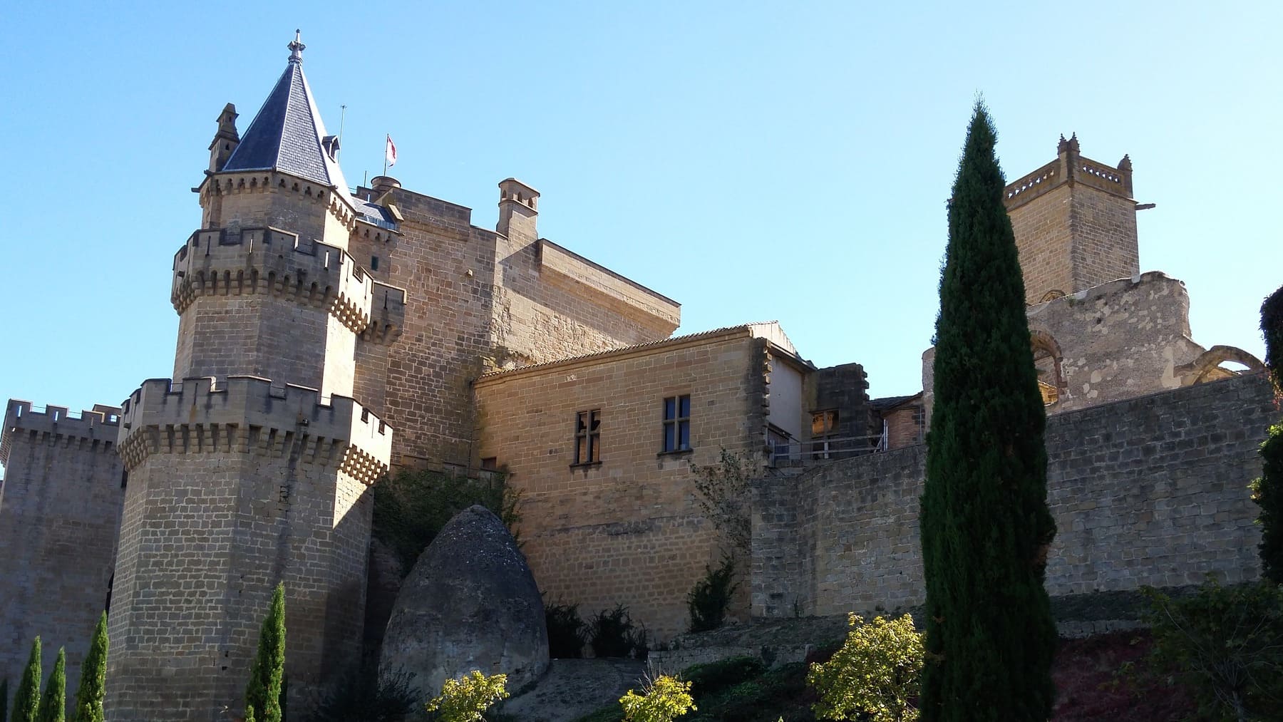 Rutas para visitar castillos en España en el verano 2021