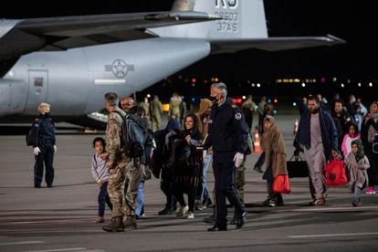 Tres países de los Balcanes cortejan a Estados Unidos con la acogida de refugiados afganos