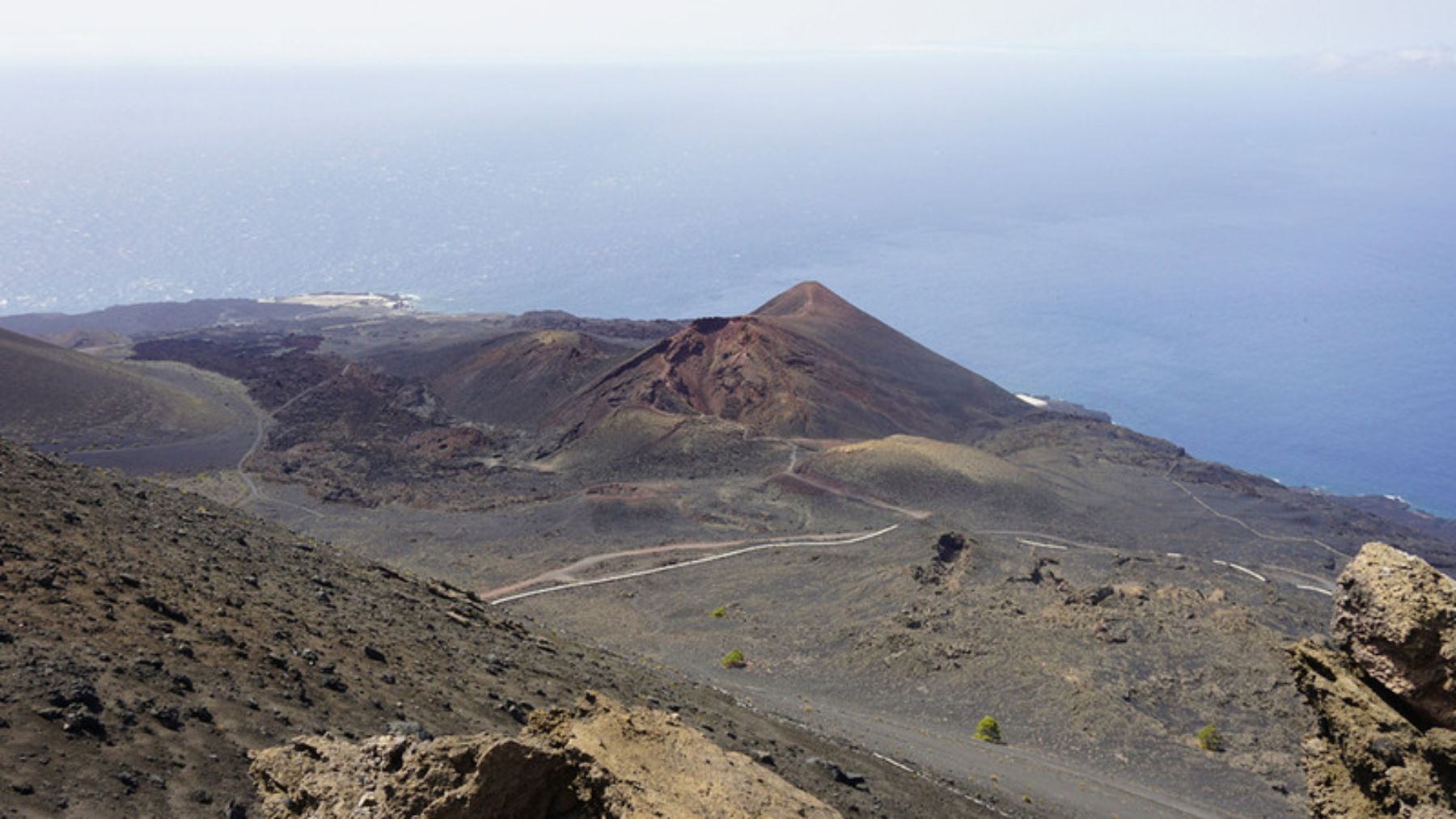 ¿Puede la erupción de La Palma despertar a otros volcanes?