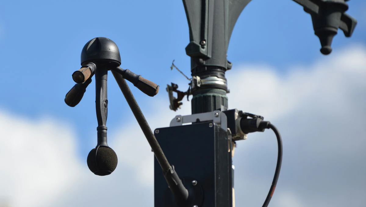 Francia instala radares sonoros para limitar el ruido de motores