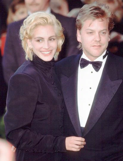 Julia Roberts y Kiefer Sutherland en la gala de los Oscar de 1991.