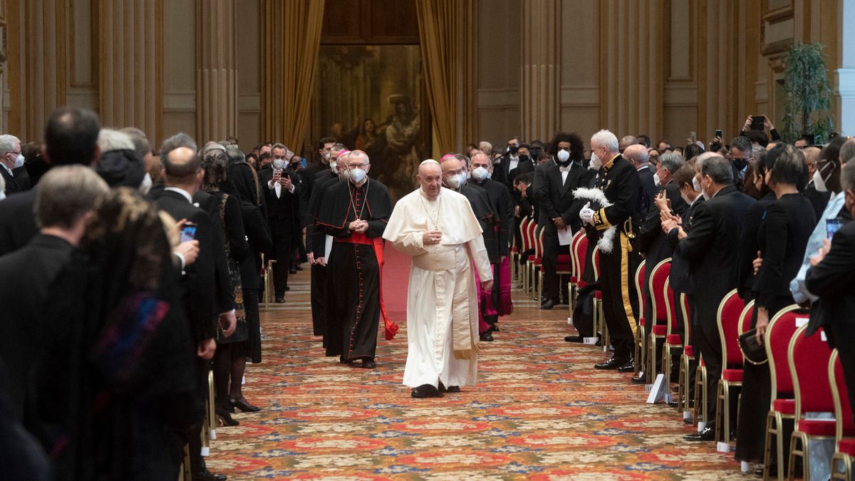 El Papa pide a la Iglesia “una firme voluntad de esclarecimiento de los casos de abusos”