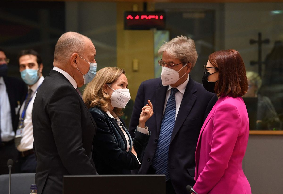 Bruselas pide la retirada gradual de las medidas de apoyo a las empresas durante la pandemia