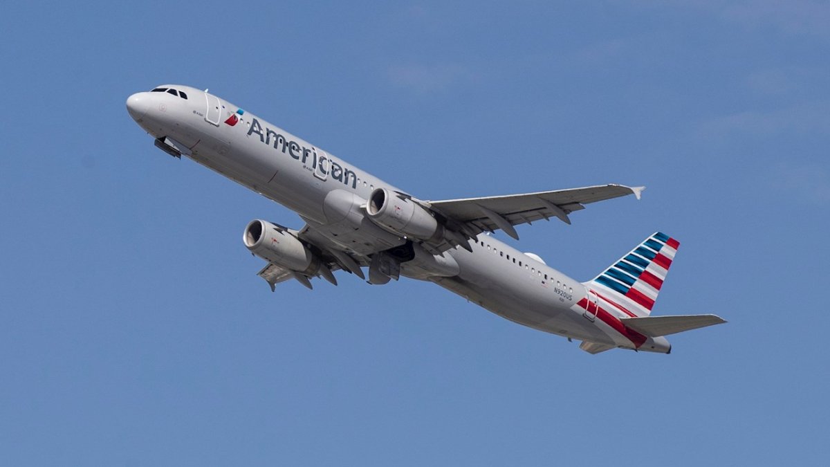 Avión rumbo a Londres se regresa a Miami por pasajero que se rehusó a usar mascarilla