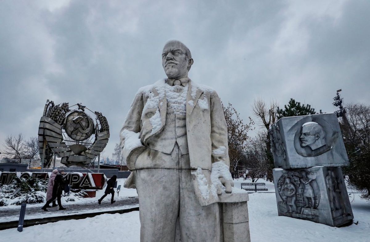 ‘Cinco inviernos’: el ocaso del comunismo en Rusia