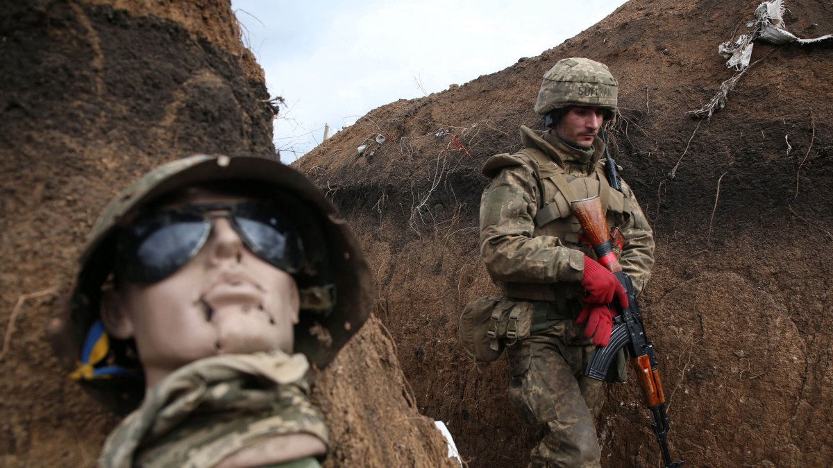 EEUU recomienda no viajar a Ucrania ante una posible invasión de Rusia