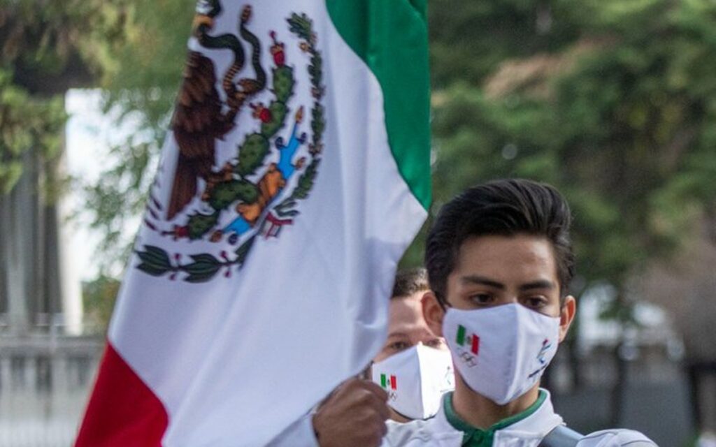 Abanderan a delegación mexicana que participará en Beijing 2022 | Video