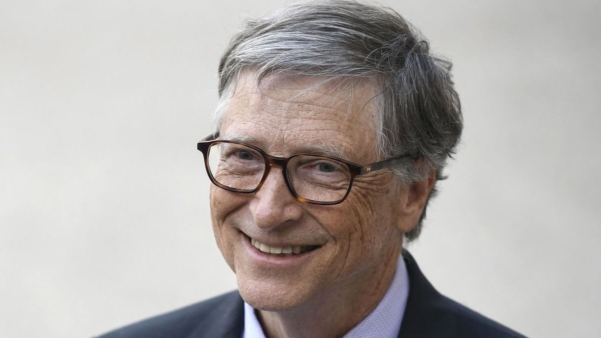 Bill Gates predice cuándo podremos viajar con normalidad