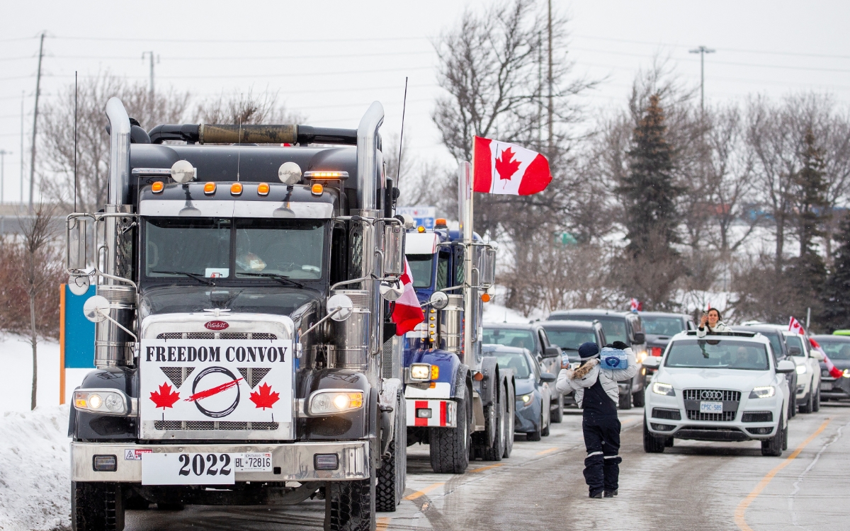 Canadá: Camioneros protestan contra vacuna Covid obligatoria; Elon Musk los apoya
