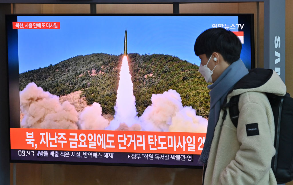 Corea del Norte lanza dos misiles al mar: esta es su cuarta prueba de proyectiles en solo semanas