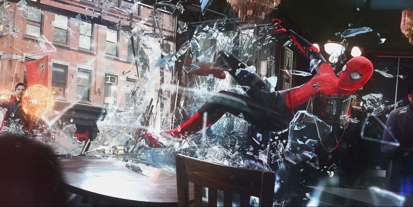 Doctor Strange aplasta a Spider-Man a través de una ventana en el arte conceptual de No Way Home
