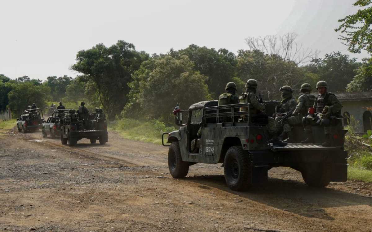 Ejército recibió ataque con explosivos, armas y vehículos blindados en Tierra Caliente
