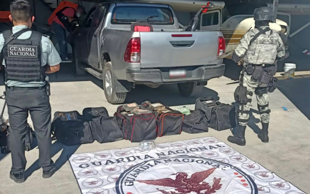 Guardia Nacional decomisa cargamento de cocaína en aeródromo de Morelos