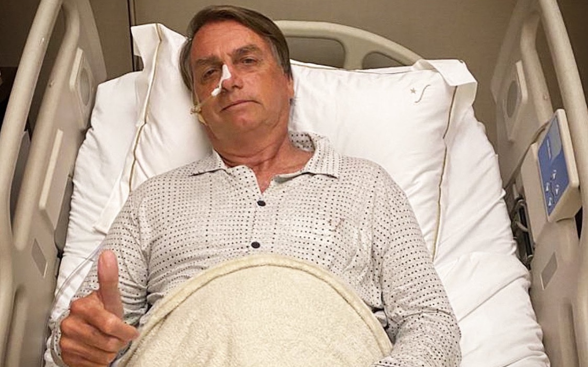 Hospitalizan a Bolsonaro por obstrucción intestinal; podría necesitar cirugía