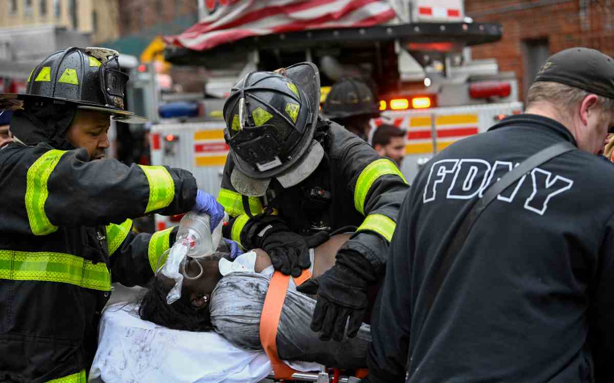 Incendio en El Bronx deja al menos 19 muertos, incluyendo 9 niños