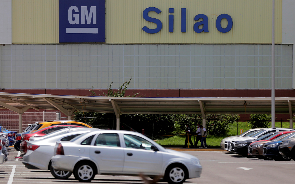 Instan a General Motors a garantizar voto justo de trabajadores en México