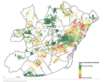 Índice de Vulnerabilidad Urbana en Barcelona y su área elaborado por el IERMB. Señala de verde (menos) a rojo (más) la intensidad de la vulnerabilidad en las zonas donde hay población que la sufre.