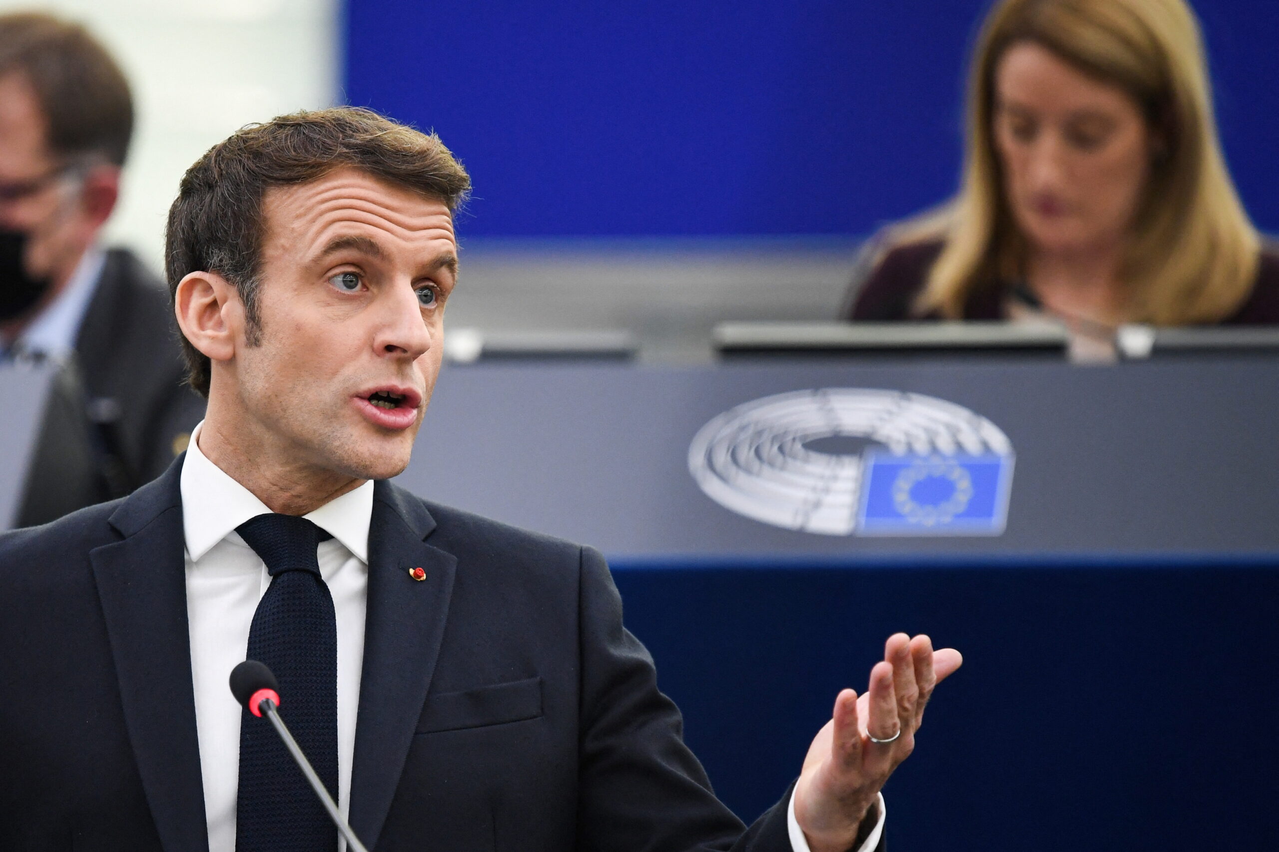 Macron apuesta por incluir el aborto en la Carta de los Derechos Fundamentales de la UE