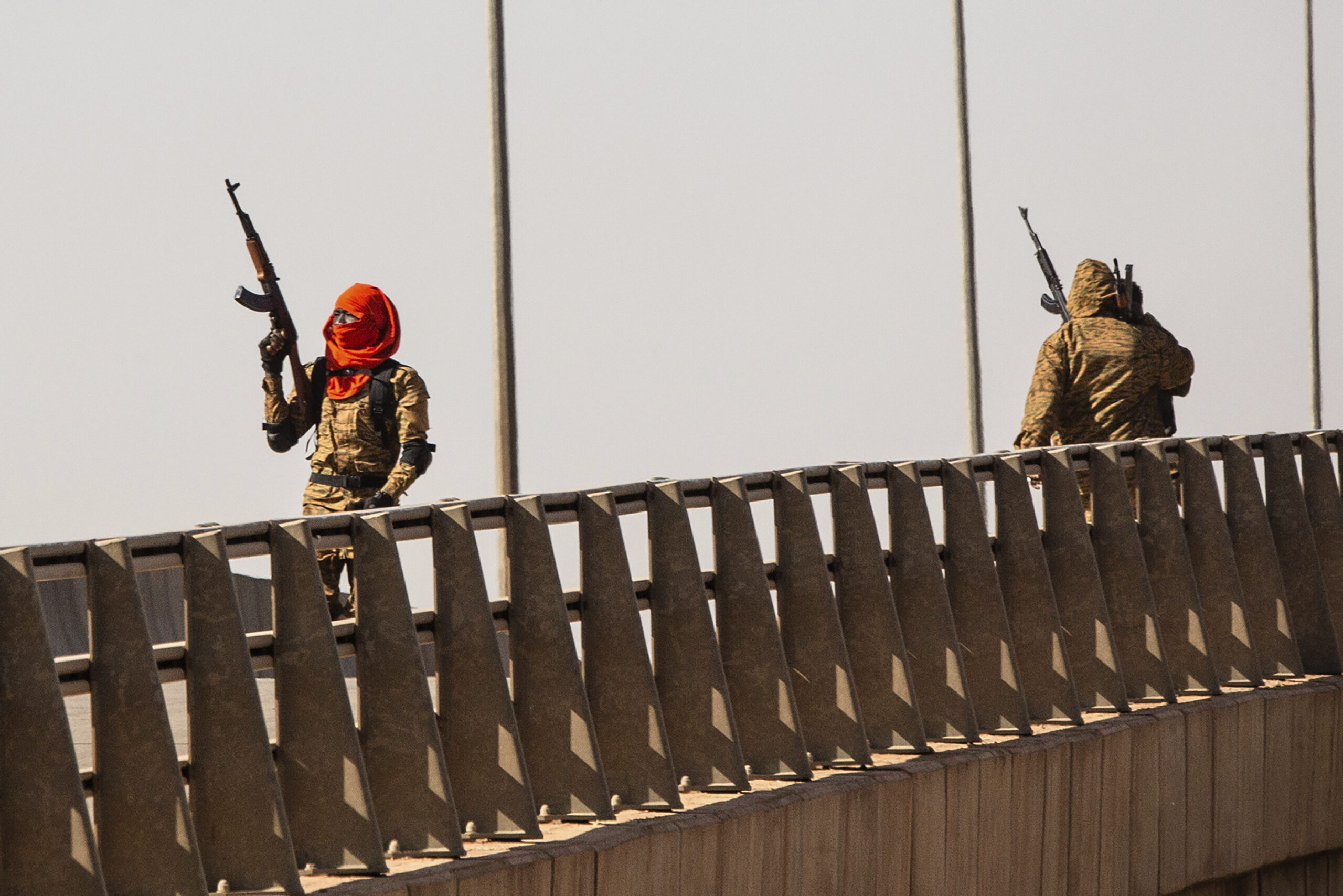 Militares de Burkina Faso se amotinan para exigir más medios contra el yihadismo