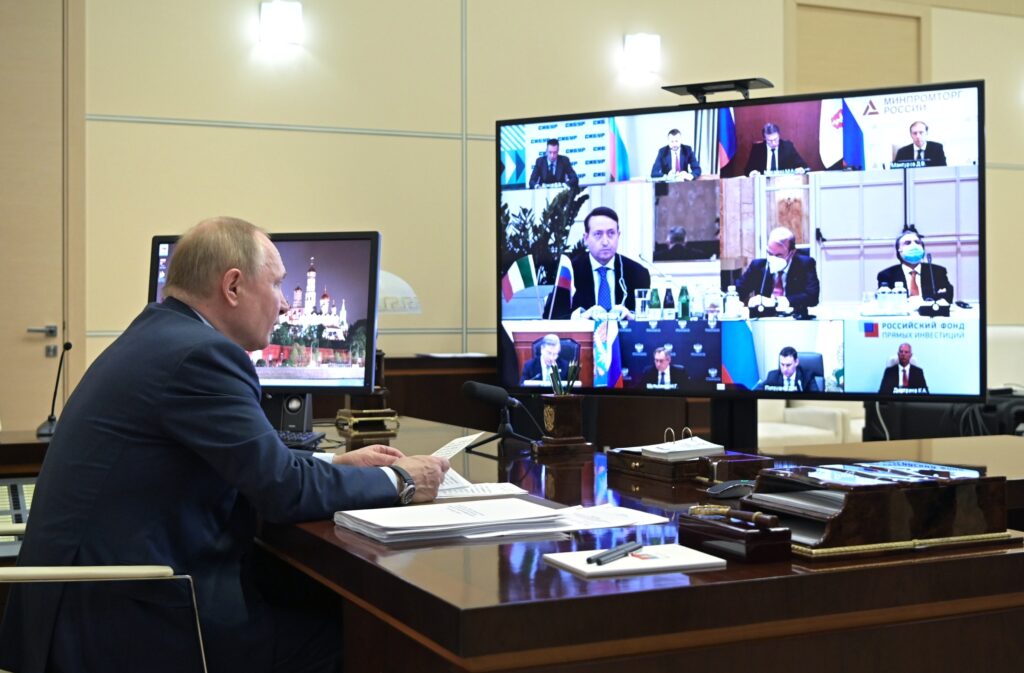 Putin corteja a los empresarios italianos en plena tensión por Ucrania