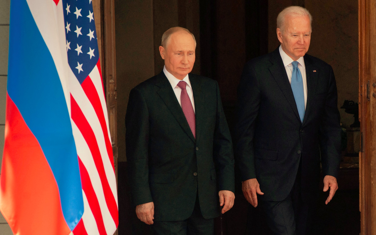 Putin podría sufrir ‘sanciones directas’ si Rusia invade Ucrania, advierte Biden