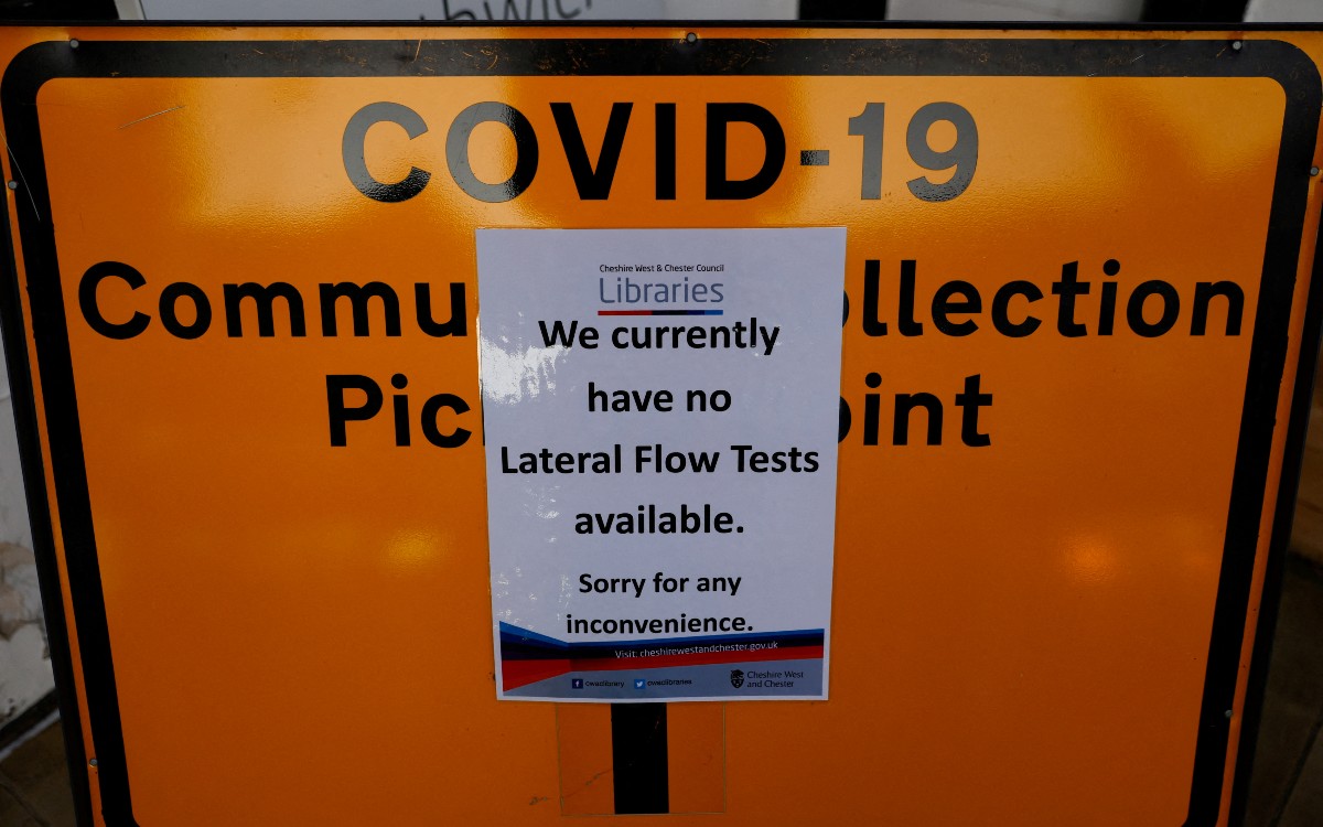 Reino Unido analiza comenzar a cobrar las pruebas de Covid-19 a sus ciudadanos