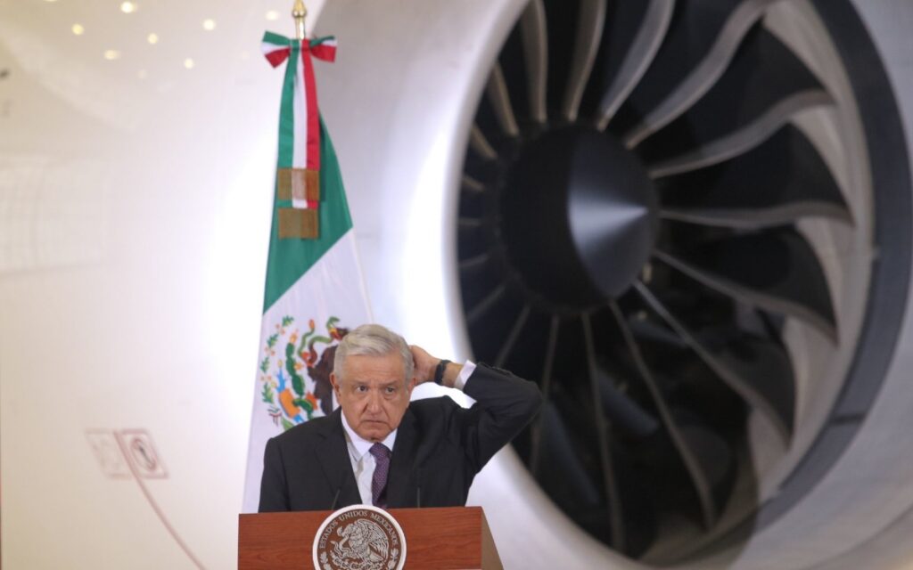 Se analiza intercambiar avión presidencial por helicópteros contra incendios: AMLO