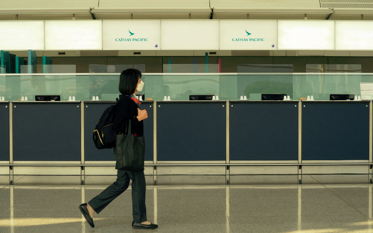 Sigue la suspensión de vuelos por Covid en China; Shanghái frena actividad turísticas