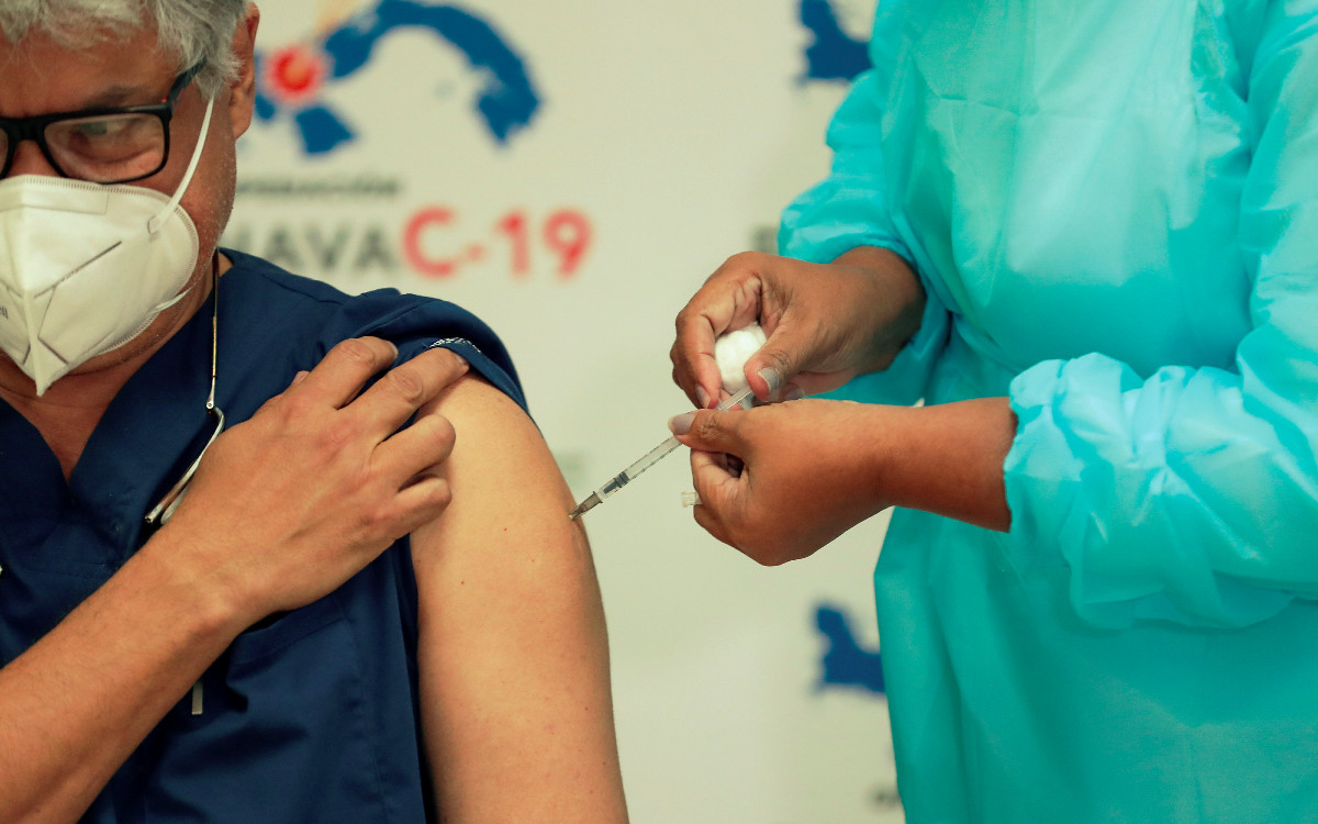 Todos los funcionarios panameños están obligados a vacunarse contra Covid-19