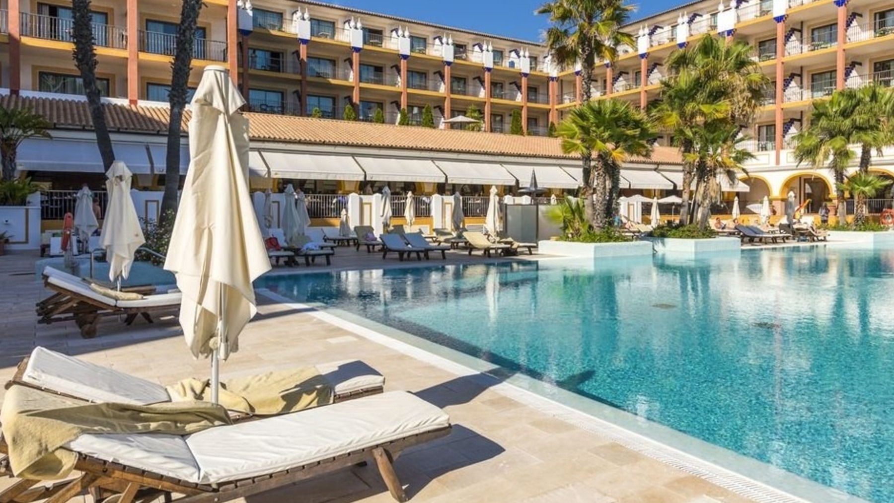 ¿Quieres ganar 4.000 euros por alojarte dos meses en un hotel de cinco estrellas de Huelva?