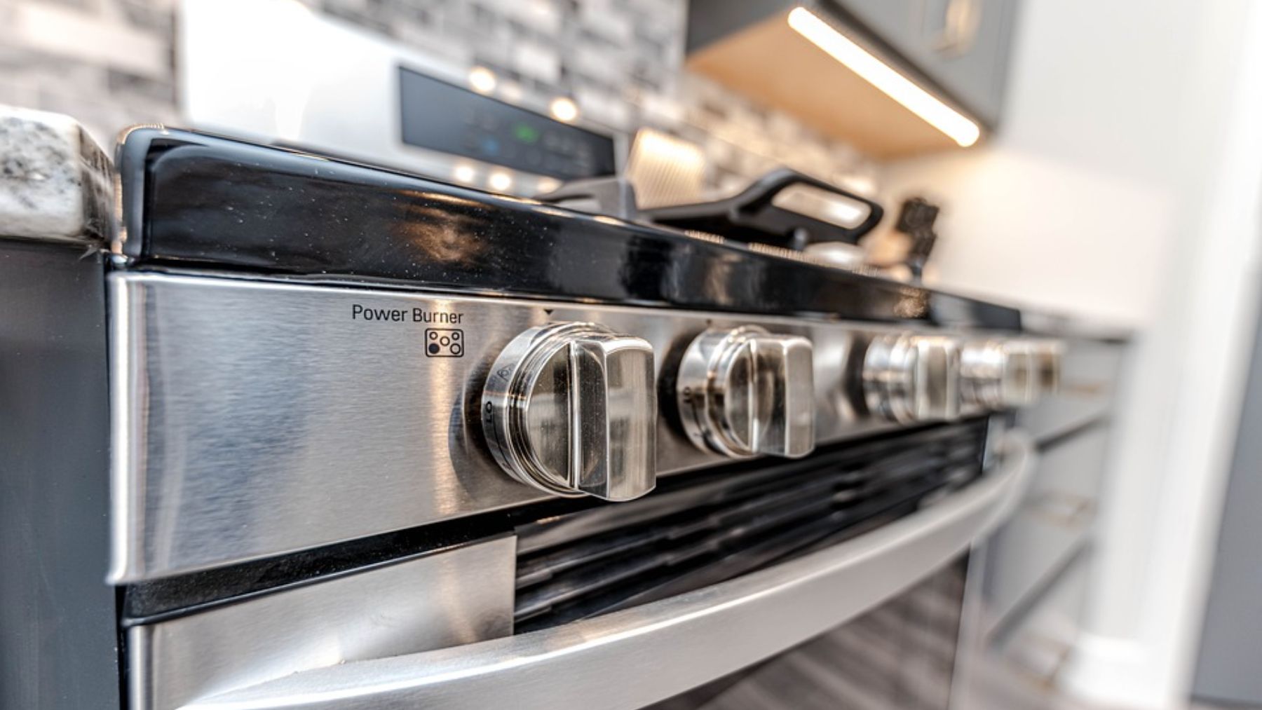 ¿Utilizas a menudo el horno? Los trucos para ahorrar energía