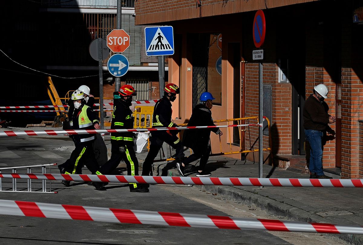 “Desalojo inmediato”: el aviso de los bomberos al visitar las casas afectadas por el Metro de Madrid