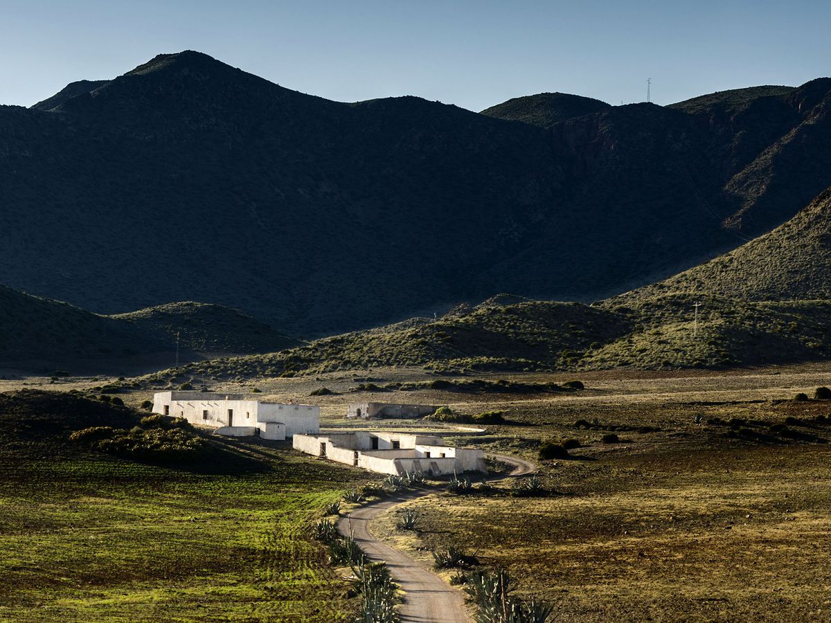 El Parque Natural de Cabo de Gata alberga al menos 50 cortijos como el que se quiere convertir en hotel