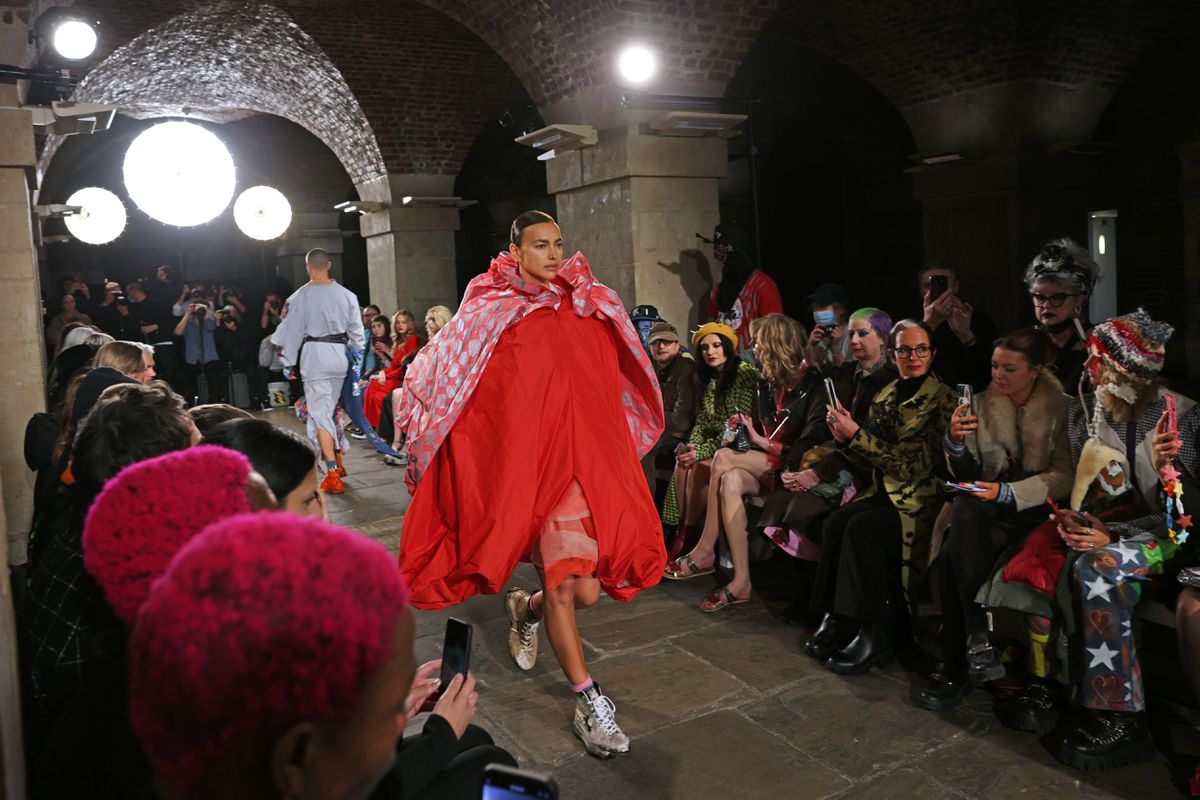 Vanguardia, innovación y nuevas generaciones: la semana de la moda de Londres vuelve al origen para mantener su vigencia