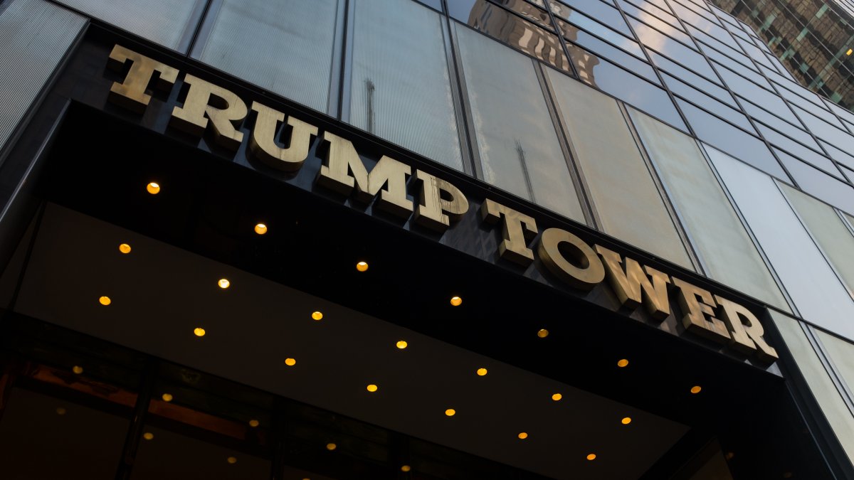 Renuncian 2 de principales procuradores en la investigación de la Organización Trump del fiscal de distrito de Manhattan