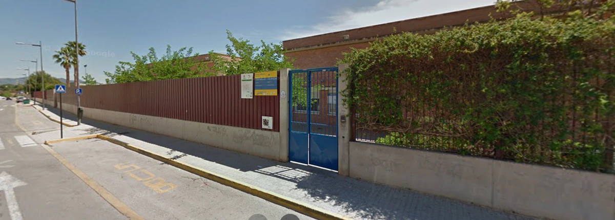 Expulsada una decena de alumnos de un instituto de Valencia tras una agresión homófoba a un profesor