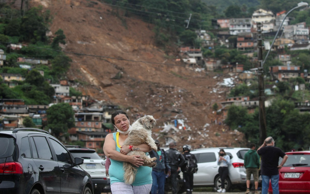 Ascienden a 176 los muertos por deslizamientos de lodo e inundaciones en Petrópolis, Brasil; aún hay más de 110 desaparecidos