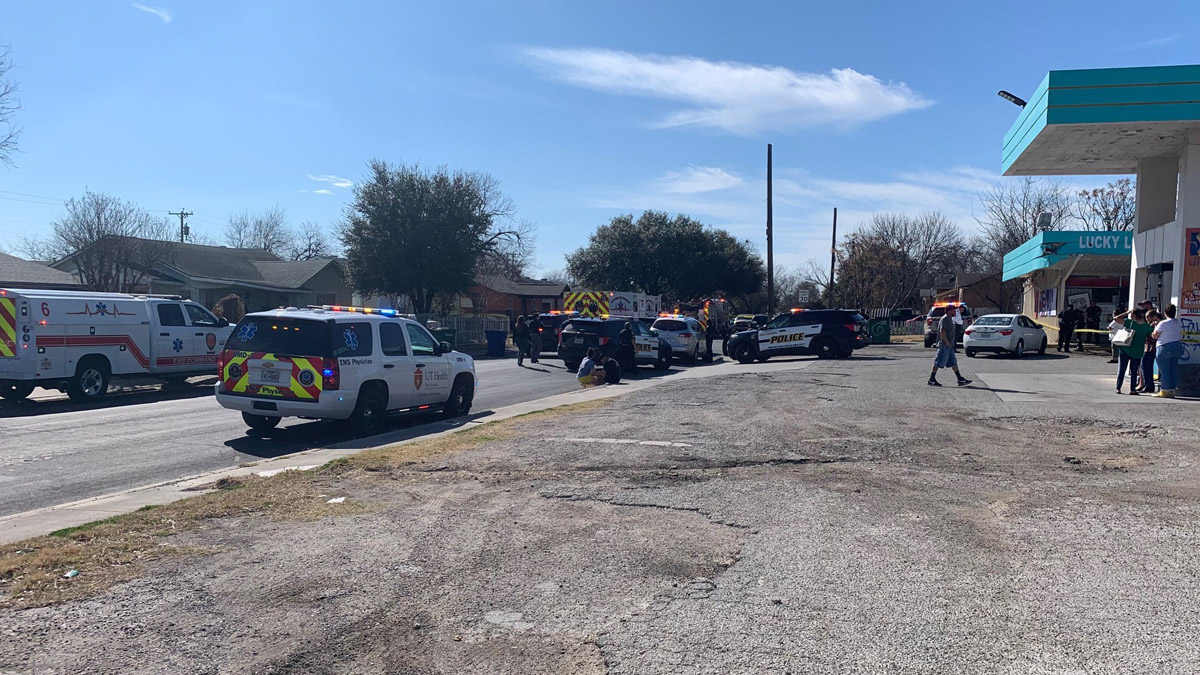 Balacera al norte de San Antonio deja dos muertos y un herido
