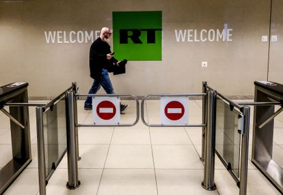 Berlín prohíbe la emisión en alemán de la cadena RT que financia el Kremlin