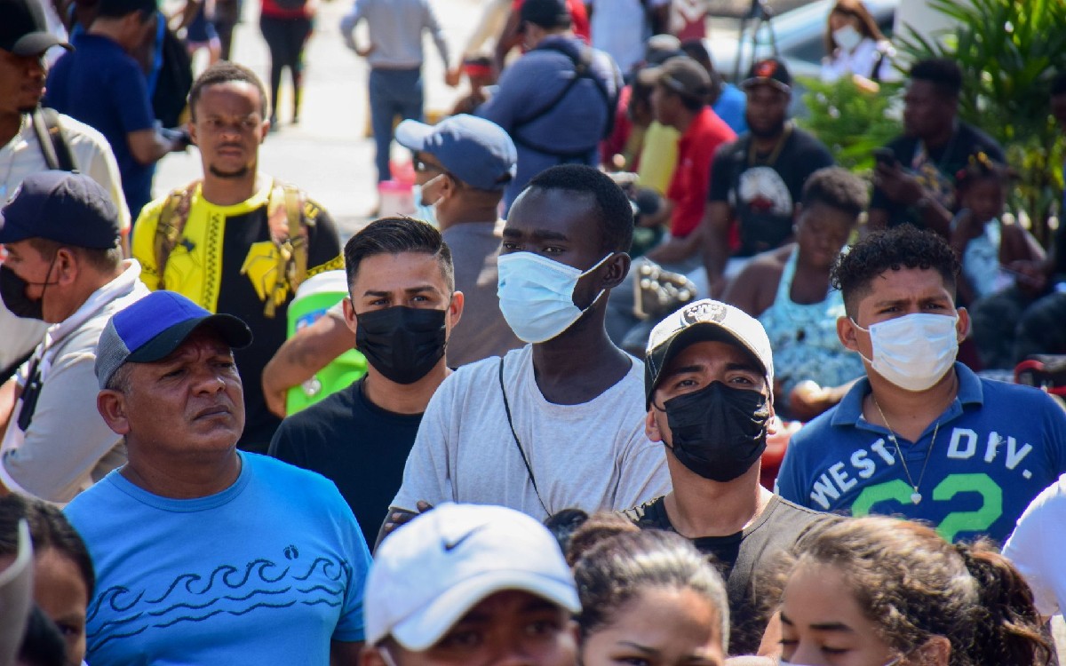 CNDH solicita medidas cautelares para los más de 2 mil migrantes que se manifiestan en Chiapas | Videos