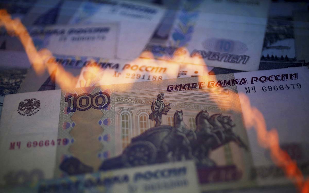 Caen las bolsas y los bonos del Tesoro de EU por guerra Rusia-Ucrania