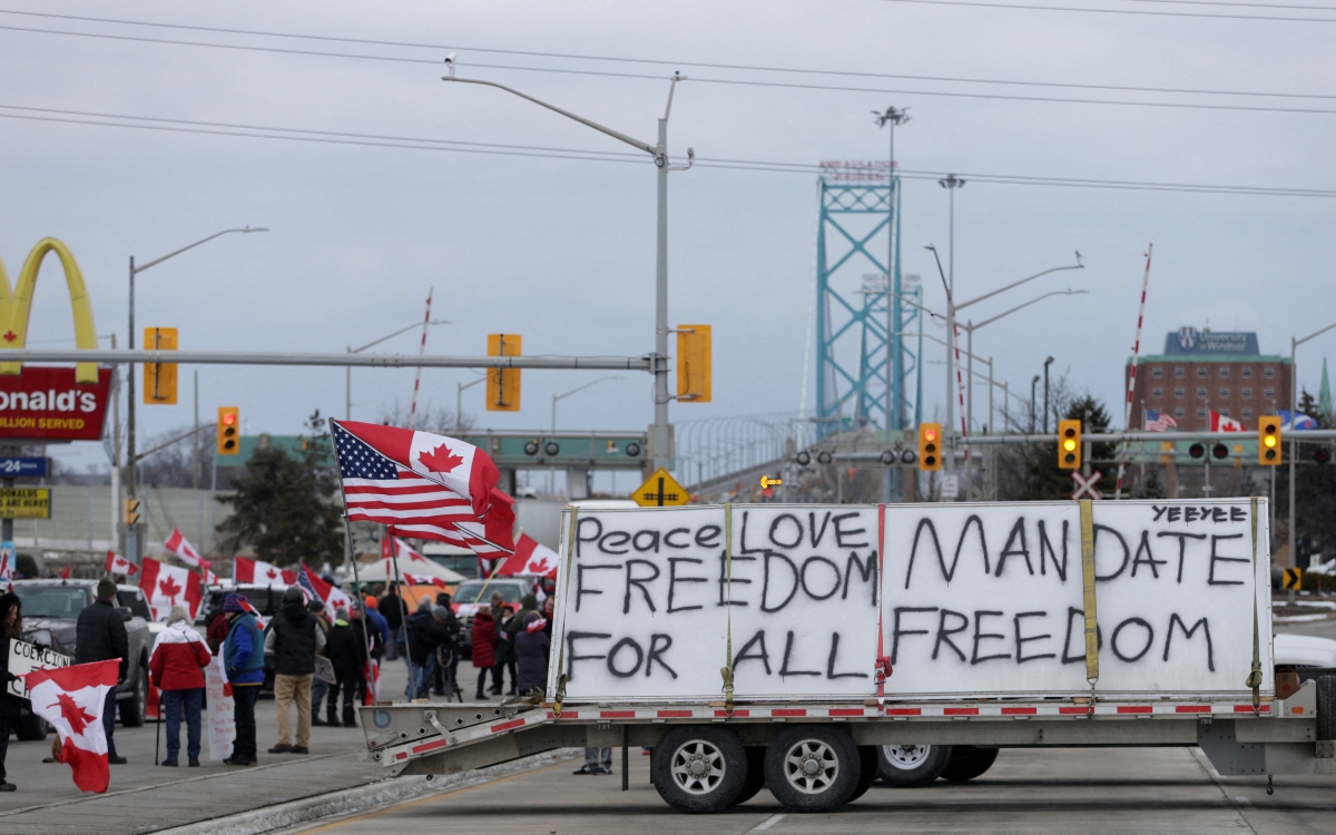 Declaran estado de emergencia en Ontario ante protestas protestas anticovid del ’convoy de la libertad’