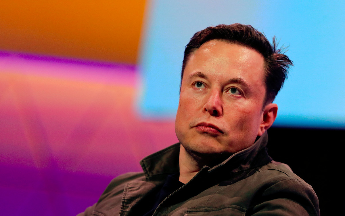 Elon Musk activa internet satelital en Ucrania