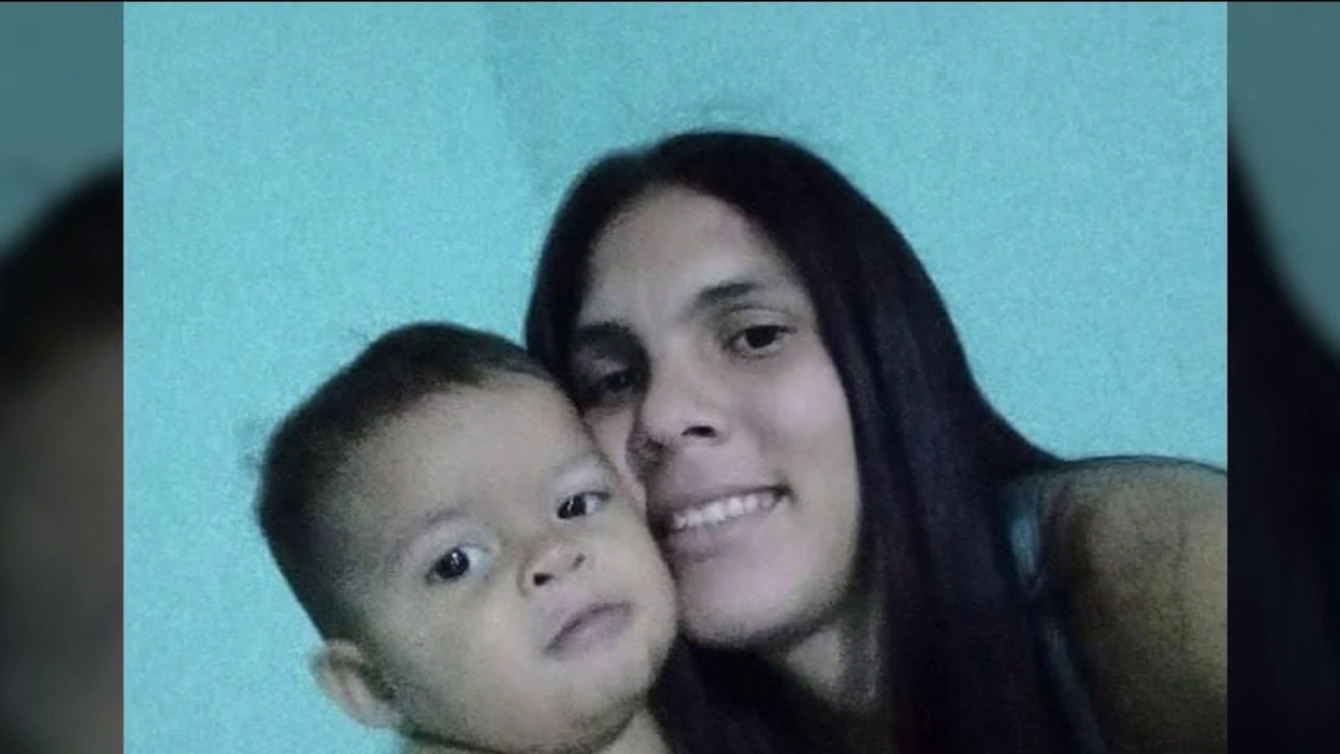 Familia de bebé venezolano muerto en intento de migrar desconoce dónde está su otra hija