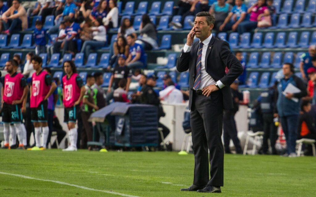 Finaliza Pedro Caixinha su etapa como técnico de Santos