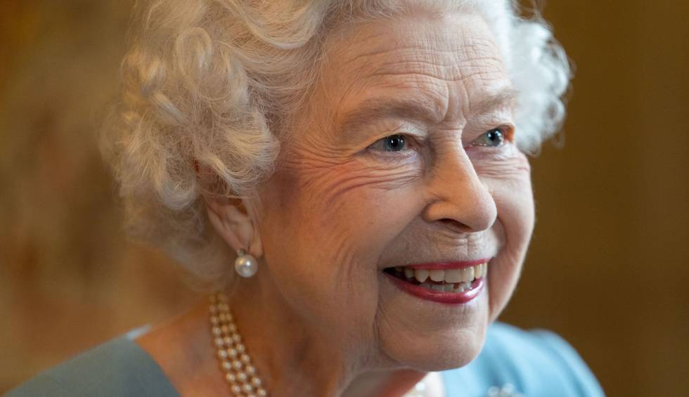 Isabel II, de 95 años, contagiada de coronavirus con síntomas leves