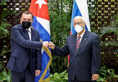 La Habana cierra filas con Rusia en la crisis ucrania y Moscú reestructura la deuda de Cuba