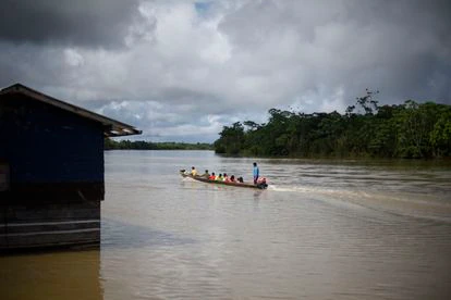 El río Atrato es uno de los ejes de la vida en Chocó.